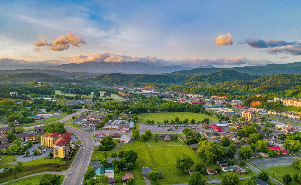 essential travel tips for first-timers in pigeon forge
